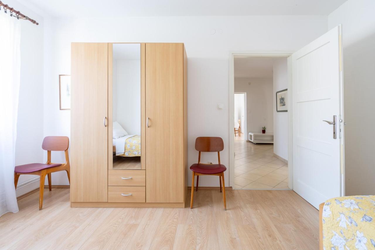 Apartmani&Soba Mimi Rovinj Exteriör bild