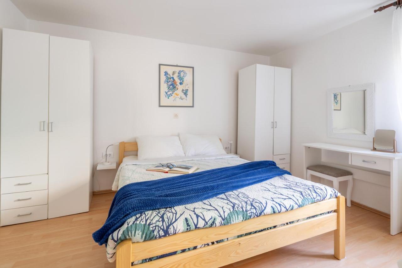 Apartmani&Soba Mimi Rovinj Exteriör bild