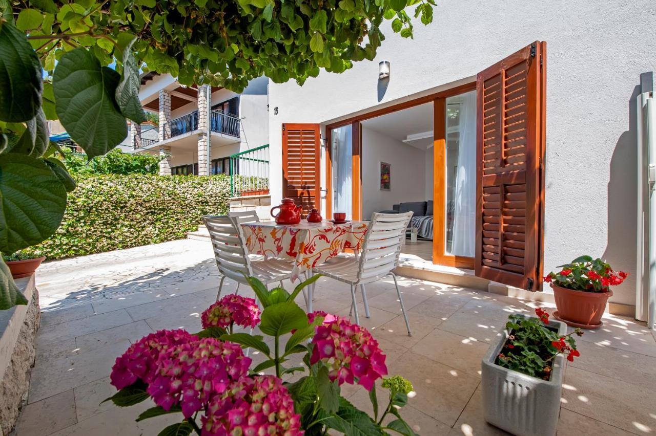 Apartmani&Soba Mimi Rovinj Exteriör bild