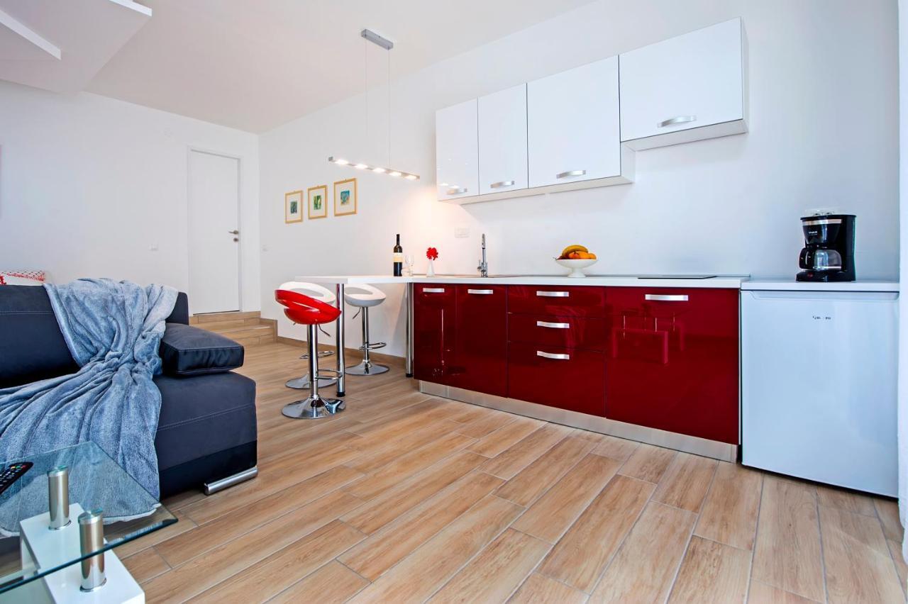 Apartmani&Soba Mimi Rovinj Exteriör bild