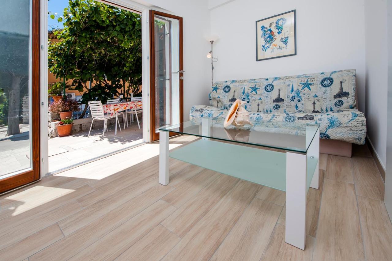 Apartmani&Soba Mimi Rovinj Exteriör bild