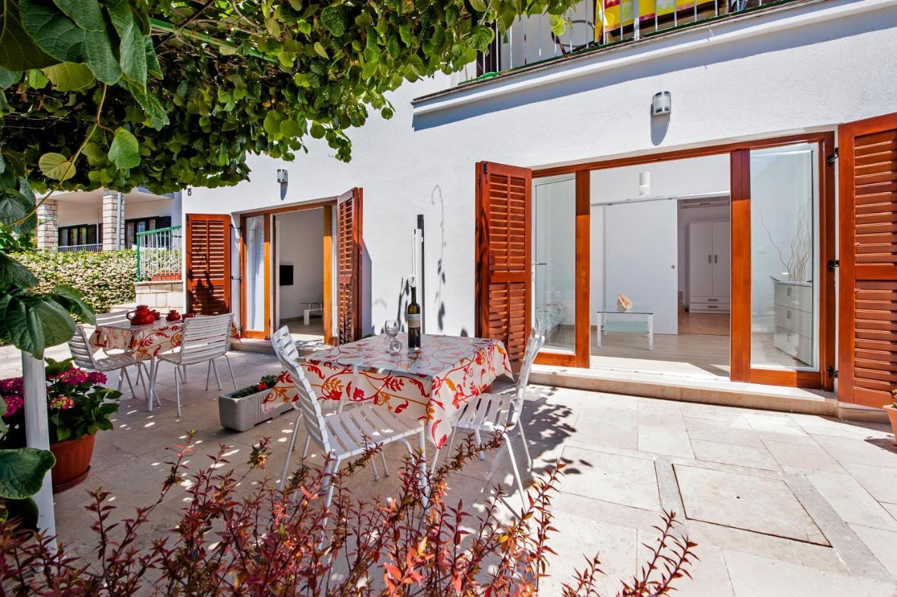Apartmani&Soba Mimi Rovinj Exteriör bild