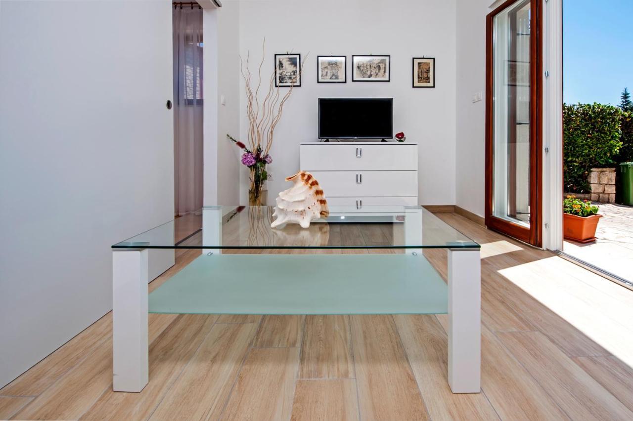 Apartmani&Soba Mimi Rovinj Exteriör bild